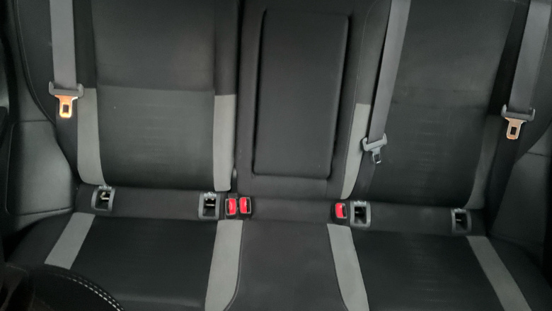 Nissan Qashqai 1.6 DiG-T N-Connecta 5dr Petrol Hatchback